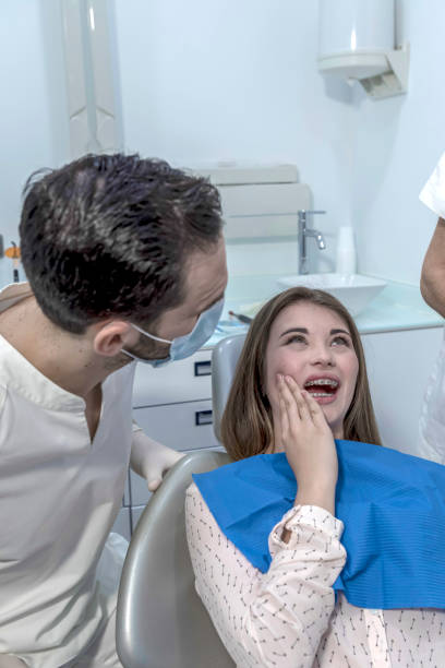 Best Dentist for Tooth Abscess  in Horicon, WI